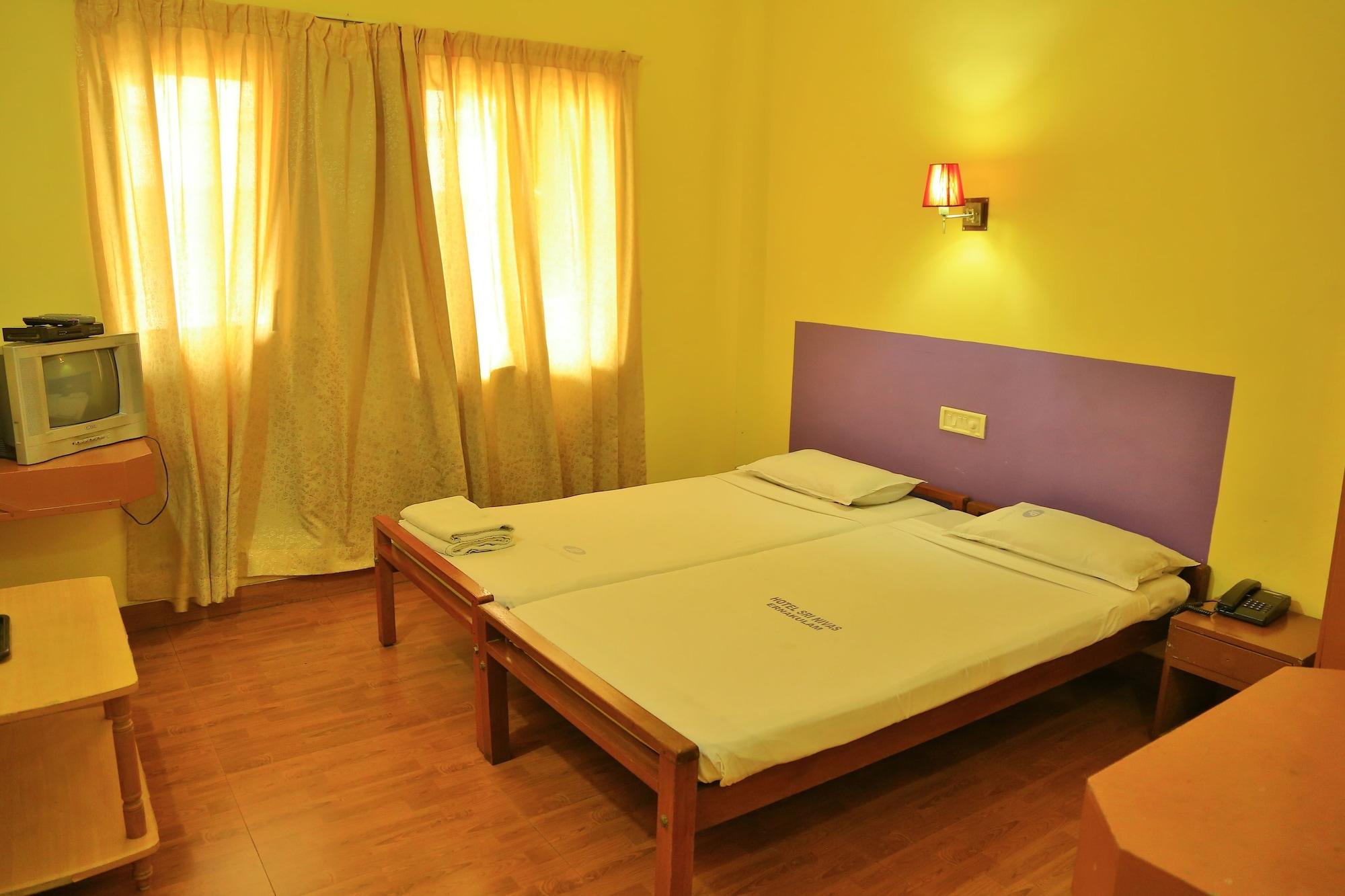 Hotel Srinivas Kochi Eksteriør bilde