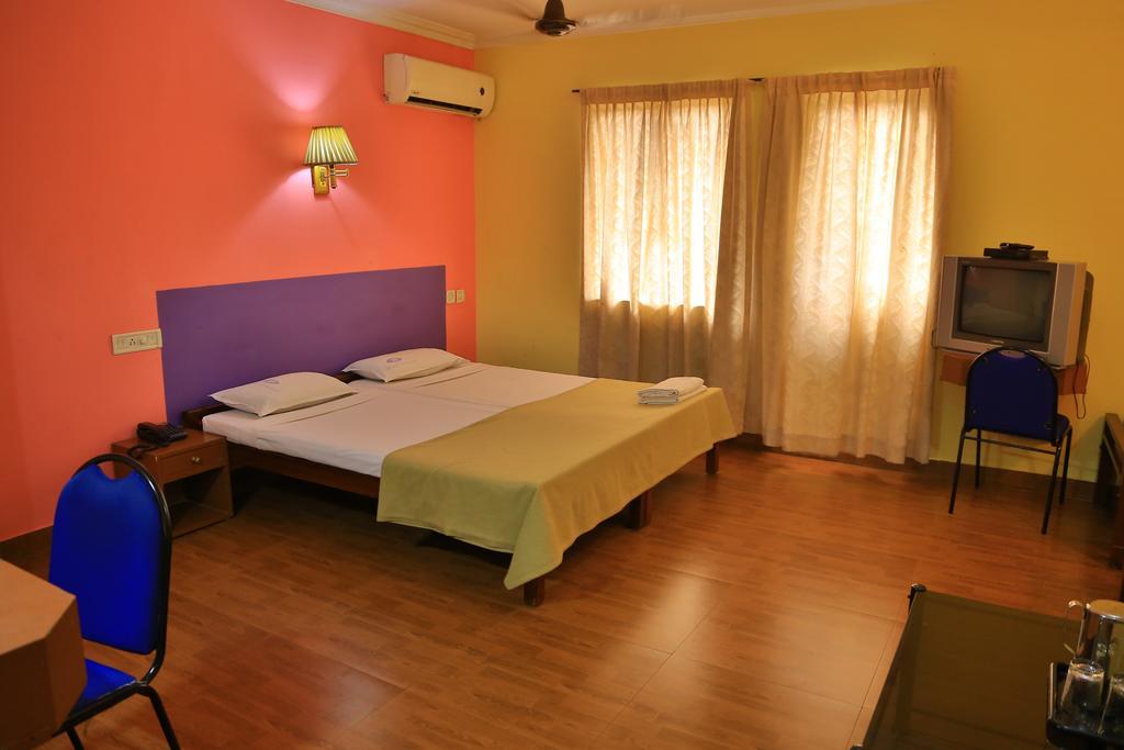 Hotel Srinivas Kochi Eksteriør bilde