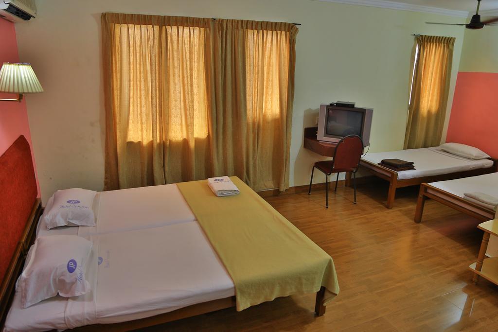 Hotel Srinivas Kochi Eksteriør bilde