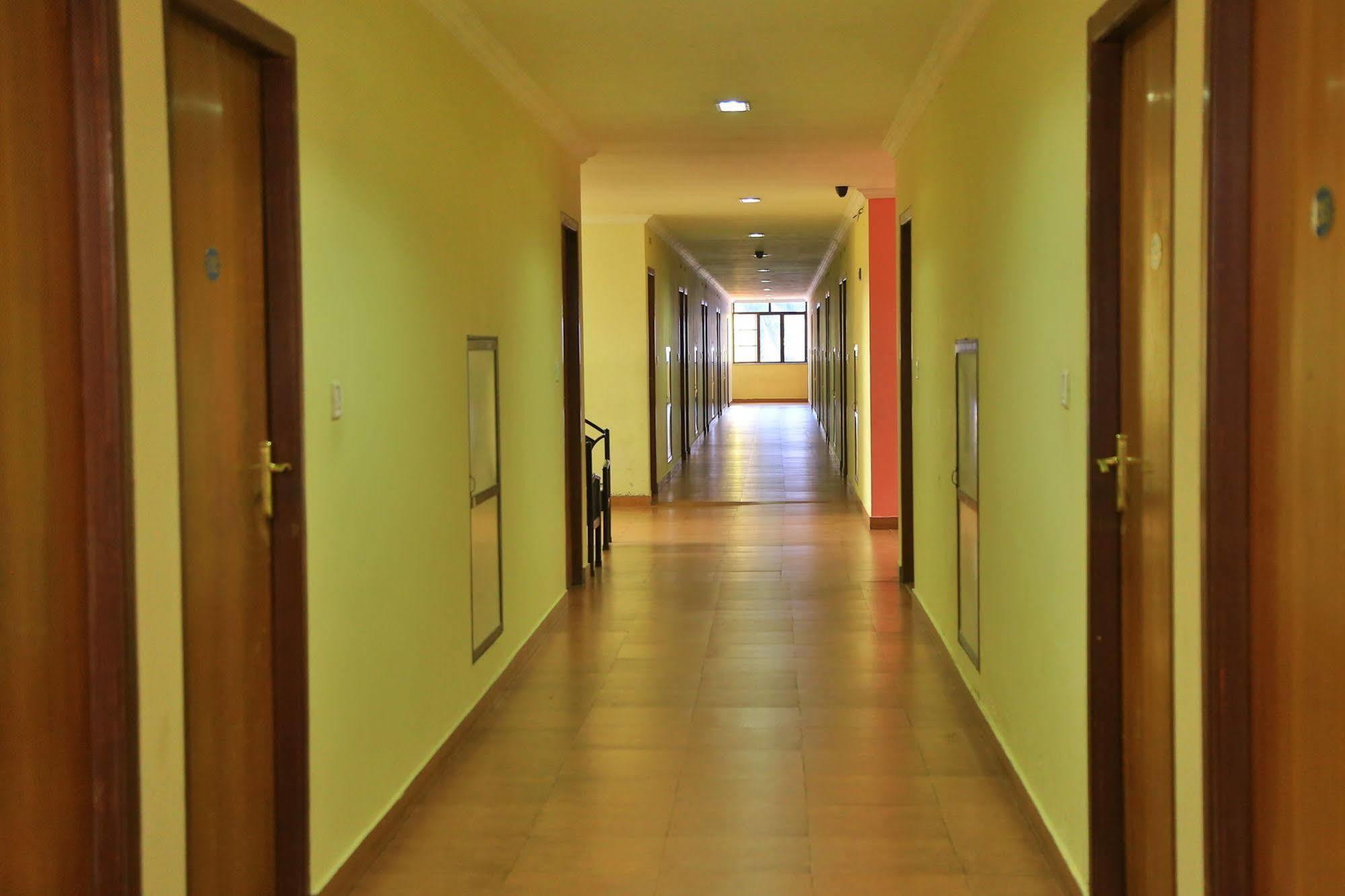 Hotel Srinivas Kochi Eksteriør bilde