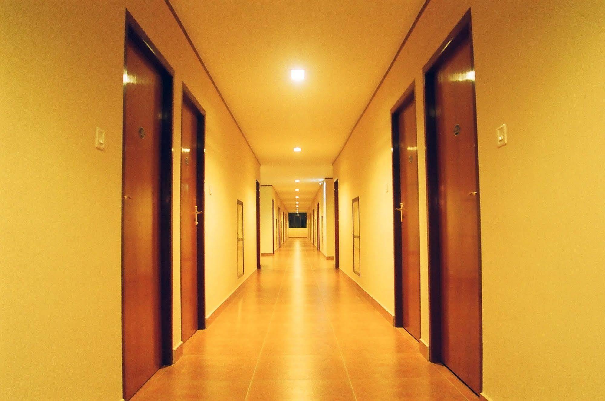 Hotel Srinivas Kochi Eksteriør bilde